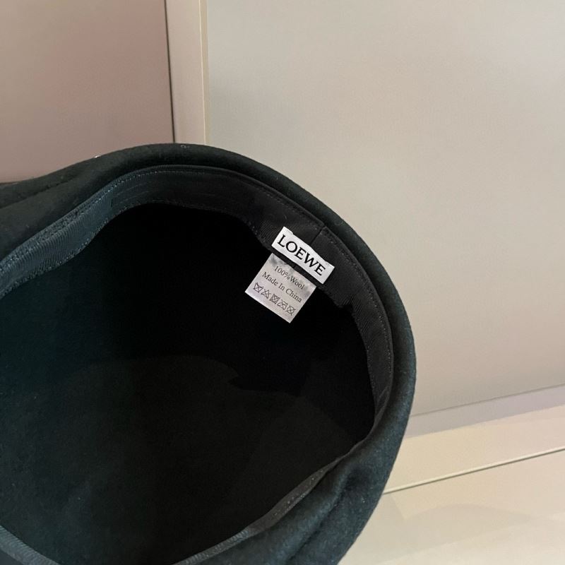 Loewe Caps